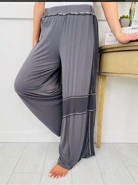 NWOT POL CASUAL BUT FUN PANTS